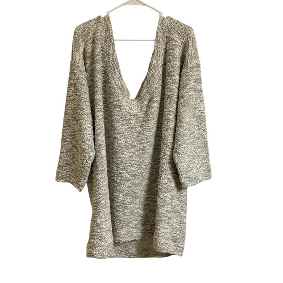 Free People FP Beach Fireside Gray White Textured Cover-up Tunic Sweater Sz M/L - Picture 2 of 12